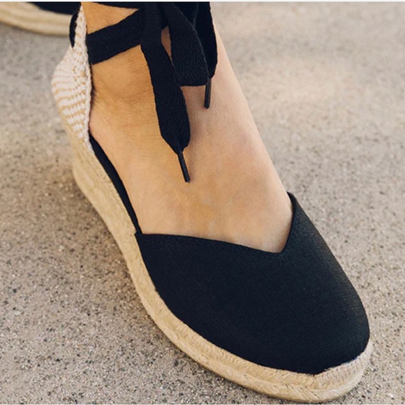 Soludos Lyon Wedge Black sz 6